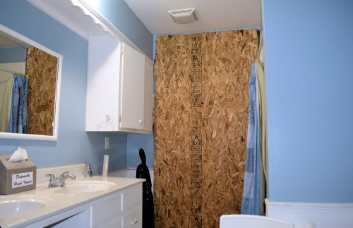 A last look at our old master bath.